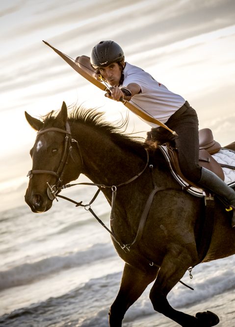 Tiro con arco a caballo Arquería ecuestre